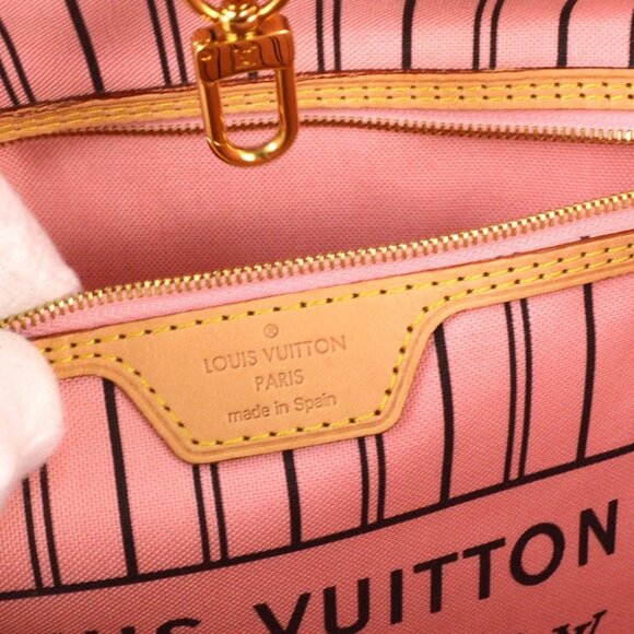 Louis Vuitton Monogram Jungle Dot Neverfull MM Tote Bag - Picture 5 of 7